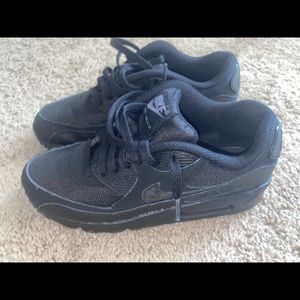 Black Nike Air Max 95 Size 8 Women 6.5 Boys